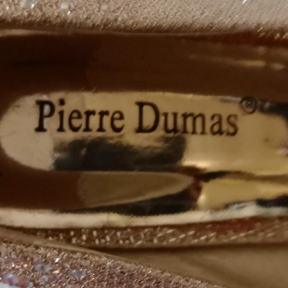 PIERRE DUMAS TANGO GOLD PUMPS, SIZE 8 - Picture 8 of 8